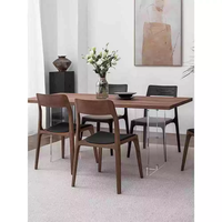 Chaises de salle à manger en bois massif de style nordique minimaliste, chaise design simple et moderne avec dossier pour utilisation en restaurant