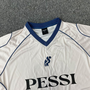 เสื้อฟุตบอลสไตล์เรโทรสตรีทแวร์ พิมพ์ลายโลโก้ได้ตามต้องการ สำหรับผู้ชาย แห้งเร็ว ระบายอากาศดี ทรงโอเวอร์ไซส์ เสื้อกีฬาฟุตบอล - Product Image 3