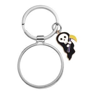 พวงกุญแจโลหะลายการ์ตูนฟักทองเอลฟ์ขวานเหลืองผีแบบซับลิเมชั่น พวงกุญแจฮาโลวีน - Product Image 3