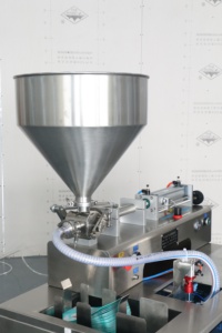 Machine de remplissage et d'emballage entièrement automatique pour sachets préformés à fermeture éclair, pour ketchup, sauce tomate, miel et beurre de cacahuète - Product Image 6