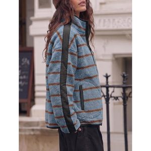 Sudadera de forro polar personalizada para mujer, con cremallera de un cuarto, estilo oversize, a rayas, cálida para invierno, con cuello alto y bolsillos laterales - Product Image 3