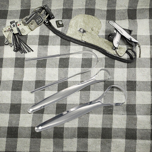 Lot de 3 gratte-langues et outils de nettoyage en acier inoxydable de haute qualité avec étui de voyage écologique et portable pour usage domestique - Product Image 3
