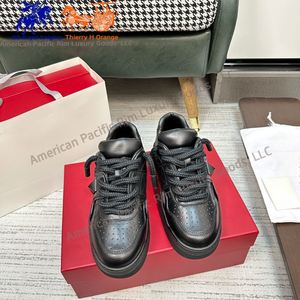 Nuevas Zapatillas de Skateboarding con Cordones y Suela Gruesa de Color Sólido para Hombre y Mujer, Zapatos Planos Blancos Casuales, Zapatos de Pareja Coreanos Valentinoing - Product Image 3