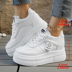 Zapatos de Mujer Talla Grande Europeos y Americanos en Existencia, Venta Directa de Fábrica, Zapatillas Blancas con Plataforma y Aumento de Altura, Estilo Mary Jane - Product Image 1
