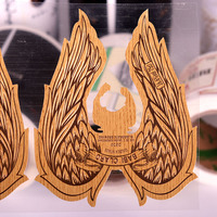 Etiquetas adhesivas de aluminio troqueladas de lujo personalizadas para bebidas, café, whisky, Perfume, botella adhesiva de soda, logotipo en relieve de transferencia