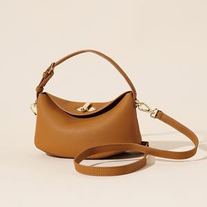 Sac à main en daim vintage populaire et relaxant, grande capacité, imperméable, idéal pour l'été, adapté au quotidien et aux loisirs, porté épaule - Product Image 6