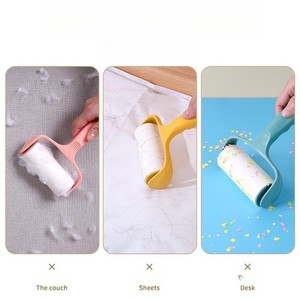 Alat Pembersih Bulu Hewan Peliharaan dengan Rol Kertas Perekat Lepas Pasang, Sikat Silikon Penghapus Debu untuk Pakaian dan Furnitur Hewan Peliharaan - Product Image 3