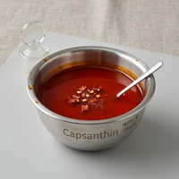 Extrait d'oléorésine liquide de capsanthine résistant aux acides et aux alcalis, stable au pH, pour boissons gazeuses et gelées, conditionnement en fût
