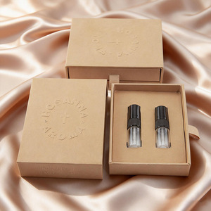Caja Cosmética Biodegradable con Funda Extraíble - Hecha a Mano en Material Rígido, Incluye Cinta Decorativa - Product Image 1
