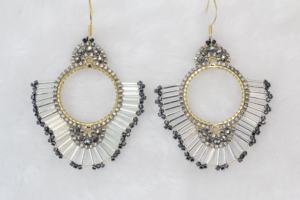 Bague en acier plaqué or 18 carats avec perles de riz Miyuki de style ethnique bohème classique, pendentif tissé à la main - Product Image 2