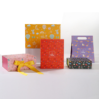 Boîte en carton rigide personnalisée directement de l'usine, laminage mat UV, gaufrage, couleur Partone +CMYK, boîte en papier recyclable