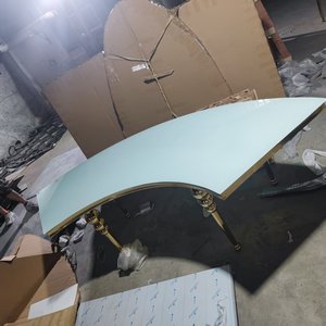 Tavolo da Matrimonio di Lusso Moderno in Vetro e Metallo Dorato, Tavolo Serpentino a Forma di <span class=keywords><strong>S</strong></span> in Acciaio Inossidabile per Eventi e Feste - Product Image 3