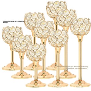 Ensemble de trois mini-bougeoirs en fer cristallin de style européen, vintage et romantique, pour dîners aux chandelles de mariage - Usine chinoise - Product Image 3