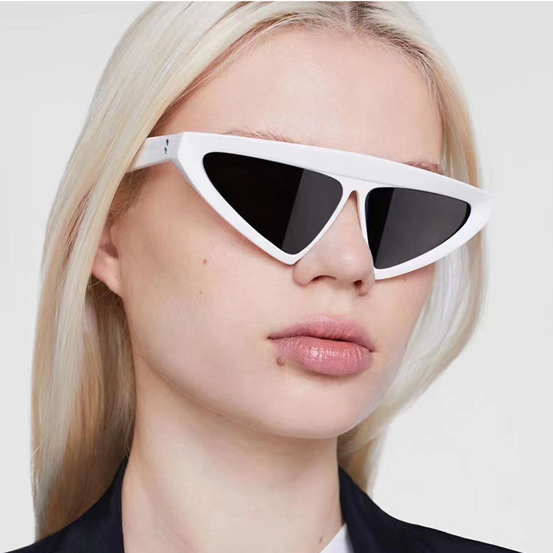 Weird Triangle Cat Eye Women display picture 2