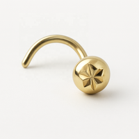 Piercing de Nariz JJ Bravo de Oro Sólido de 14K con Estrella Grabada y Bola, Poste Curvo de 18G, Hipoalergénico, Joyería Fina, Regalo de Boda
