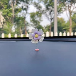 Ornements mignons pour console centrale de voiture, tournesols à tête oscillante, décorations vibrantes pour tableau de bord et intérieur de voiture - Product Image 6