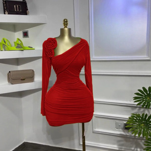 ชุดเดรสแฟชั่นผู้หญิง คอเฉียง ลายดอกไม้ 3 มิติ กระโปรงสั้น แขนยาว จับจีบ - Product Image 1