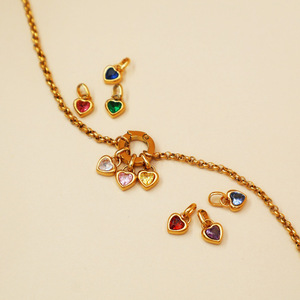 Colgante de circonita cuadrada con dije de piedra de nacimiento chapado en oro de 18 quilates, resistente al agua, de Manna, para collar DIY - Product Image 3