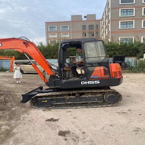 Excavadora Usada Doosan DH55 de 5.5 Toneladas, Marca Coreana, Motor Isuzu Original, Máquina Compacta para Excavación en Espacios Reducidos - Product Image 5
