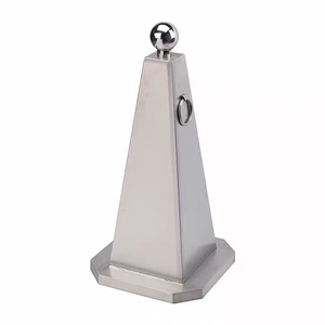 Poteau de signalisation de circulation en acier galvanisé, cône de signalisation, barrière de stationnement, marqueur de navigation moderne pour jardin intérieur - Product Image 1