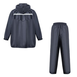 Set Anti pioggia statica con strisce riflettenti per la stazione di servizio e il giacimento di petrolio lavoratori impermeabili e antivento - Product Image 1