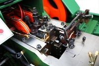 Machines automatiques de fabrication de vis pour machine de formage à froid