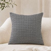 Housses de coussin 18x18 pour la décoration intérieure, motif triangle noir et blanc tissé, pour usage hôtelier