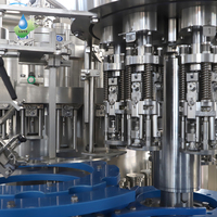 Machine de remplissage à contre-pression industrielle 4000-10000 BPH à 40 têtes pour bouteilles en verre/plastique, boissons et eau automatiques