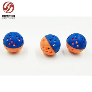 Plastik çiğneme dayanıklı oyuncak topları dahili çan ile Pet oyuncak toplar kedi ve köpek eğlence ve egzersiz için Pet malzemeleri - Product Image 4