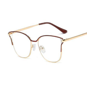 Femmes Zéros Oeil de Chat Lunettes Myopie Nerd <span class=keywords><strong>Cadres</strong></span> Optiques À La Mode Unique En Métal Doré femmes Montures - Product Image 3