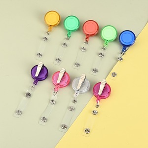 Porte-badge rond rétractable 32mm pince crocodile bobine d'insigne en plastique transparent pour étudiants et enseignants - Product Image 3