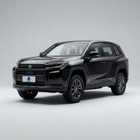 Toyota RAV4 d'occasion polyvalente à transmission intégrale et grand espace, idéale pour l'exportation professionnelle