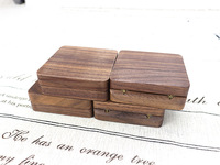 Boîte de rangement et d'exposition pour collection de médailles et badges commémoratifs de petite taille (67*67mm) en bois massif