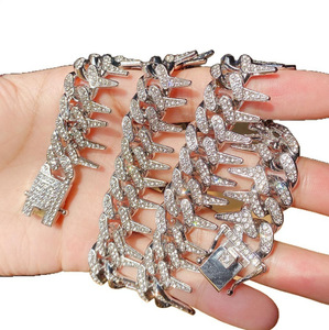 สร้อยคอคิวบาแบบมีหนาม สไตล์ร็อค ฮิปฮอป แฟชั่นสำหรับผู้ชาย ดีไซน์โดดเด่น ทันสมัย - Product Image 2