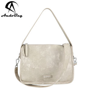 Sac à bandoulière en cuir véritable AndoBag, sac à main décontracté grande capacité, bandoulière réglable 1724 - Product Image 1