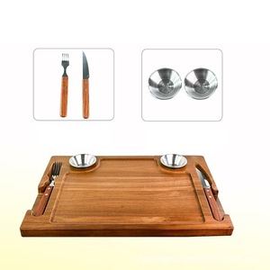 Planche à découper en bois d'acacia rectangulaire, plateau à steak en bois massif avec rangement pour couteau et fourchette, couleur rétro, planche à découper double face - Product Image 2