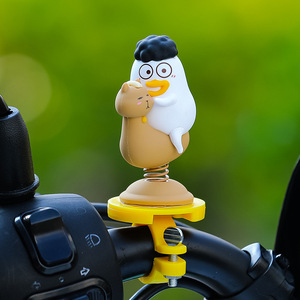 Figurine de canard de dessin animé, décoration de voiture à bascule, accessoire de véhicule en plastique pour vélo électrique, décoration de tableau de bord de moto - Product Image 3