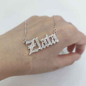 Nome personalizzato collana Moissanite personalizzato 925 argento massiccio vecchia targhetta inglese collane di diamanti per gioielli da sposa - Product Image 2