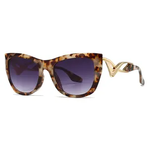 Fashion cat eye women vintage shades designer gafas black and gold sun glasses frame UV400 oversized eyewear oculos