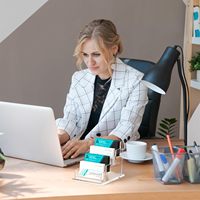 Support de rangement de bureau transparent à 4 niveaux brillant et robuste, organisateur de bureau, étui gain de place, porte-cartes de visite en acrylique de qualité supérieure pour la vente en gros
