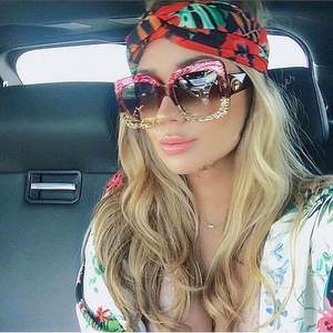 Gafas de Sol de Moda 2020 con Logotipo Personalizado, Estilo Vintage, Montura Grande para Mujer, Lentes Degradadas, Gafas de Sol Cuadradas Extra Grandes para Mujer - Product Image 3