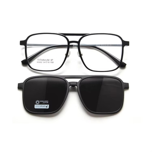กรอบแว่นตาไทเทเนียม 3 in 1 แบบโพลาไรซ์พร้อมคลิปแม่เหล็ก สำหรับผู้ชายและผู้หญิง กรอบแว่นสายตาแบบอ่านหนังสือ แข็งแรงทนทาน - Product Image 3