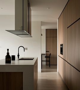 Armoires de cuisine style moderne, armoires de cuisine et options d'armoires de garde-manger intelligentes pour un rangement élégant - Product Image 3