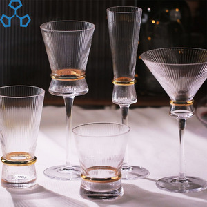 Diseño de fábrica, copas de vino acanaladas de estilo Origami de lujo, cristal sin plomo, cinturón dorado, copa de vino - Product Image 4