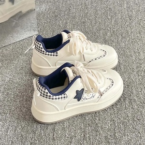 Zapatillas Deportivas Casuales para Mujer, Modelo 2026, Ligeras, <span class=keywords><strong>con</strong></span> Suela Gruesa, Estilo Versátil, <span class=keywords><strong>con</strong></span> Diseño de Osito, para Entrenamiento, Color Blanco - Product Image 1