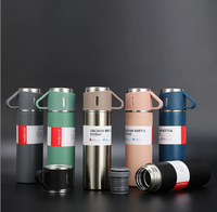 Cadeau de Noël, ensemble de bouteille d'eau de voyage en acier inoxydable 304 de 500 ml avec trois tasses