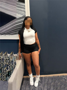 Completo Sportivo Casual da Donna in 3 Pezzi: Top Corto a Maniche Corte + Pantaloncini + Fascia per Capelli, Tuta Estiva per Fitness - Product Image 2