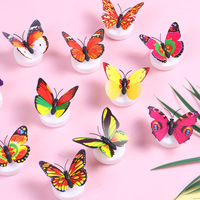 DAMAI Veilleuse LED Papillon Colorée en Plastique, Autocollants Muraux 3D à Coller, Idéale pour l'École, la Rentrée Scolaire, Noël, le Nouvel An