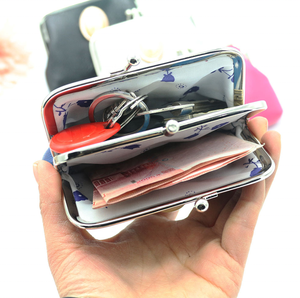 بيع بالجملة جديد طبقة مزدوجة 4 بوصة السيدات قصيرة المشبك محفظة صغيرة جديدة لون الحلوى الطازجة بو الجلود محفظة عملة رقيقة مع غلق بمشبك - Product Image 3