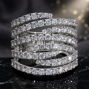 Anillo de compromiso y boda clásico de oro amarillo de 14K con baño de rodio y diamantes naturales de corte brillante con engaste de puntas cruzadas de varias filas para mujer - Product Image 1